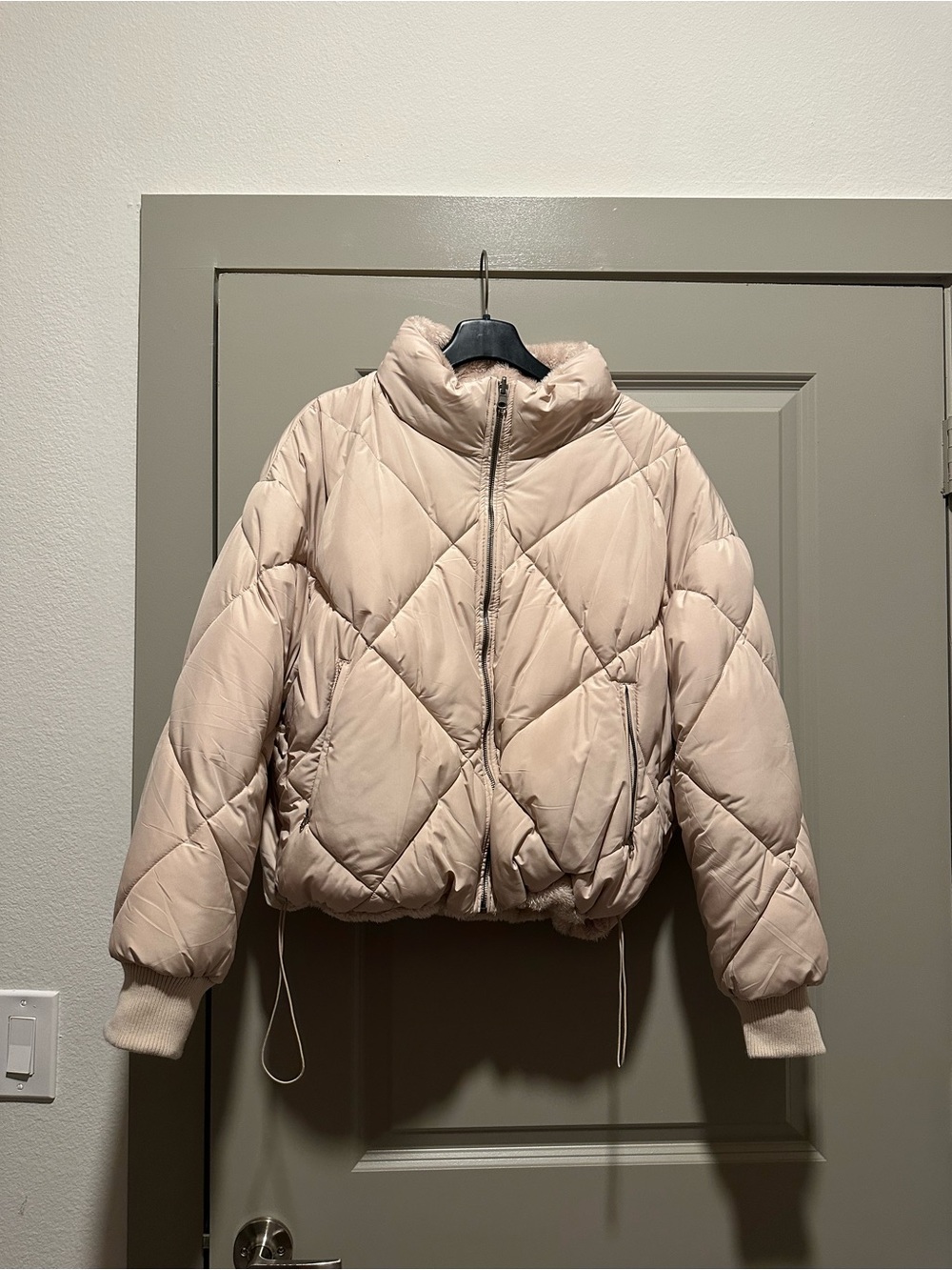 Quilted Cropped Puffer Jacket in Light Beige